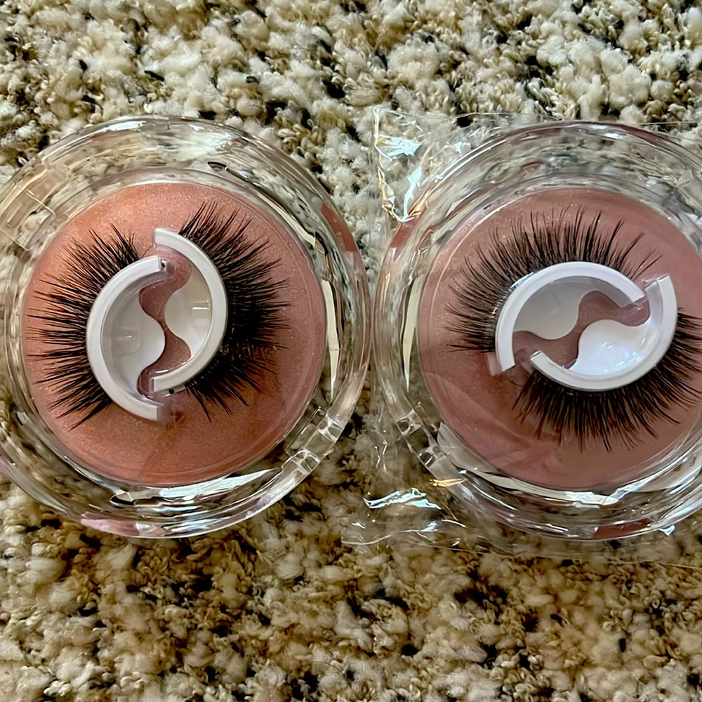 Eyelashes (2)